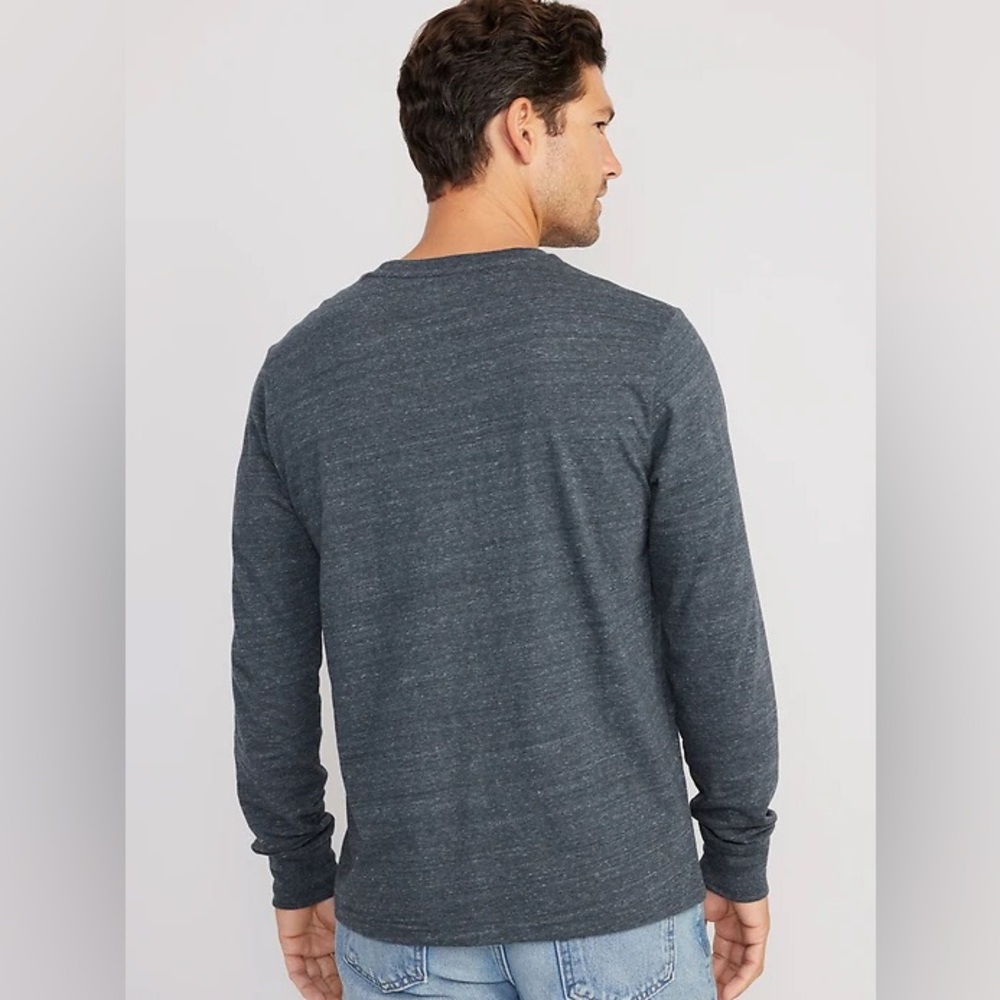 (GRAY) Old Navy Soft-Washed Crew-Neck Long-Sleeve Tee